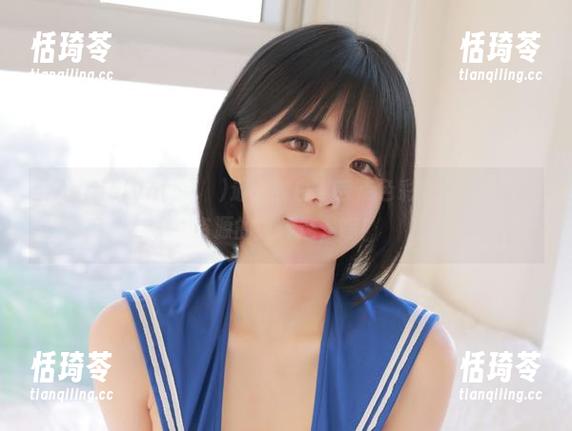 当Addielyn(에디린)遇上纯白：丢点色彩，看病娇cos资源的纯粹迷，嘿！