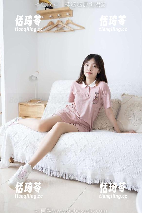 BoBoSocks袜啵啵 - 花絮版的无圣光：稚予的JK制服图包探险