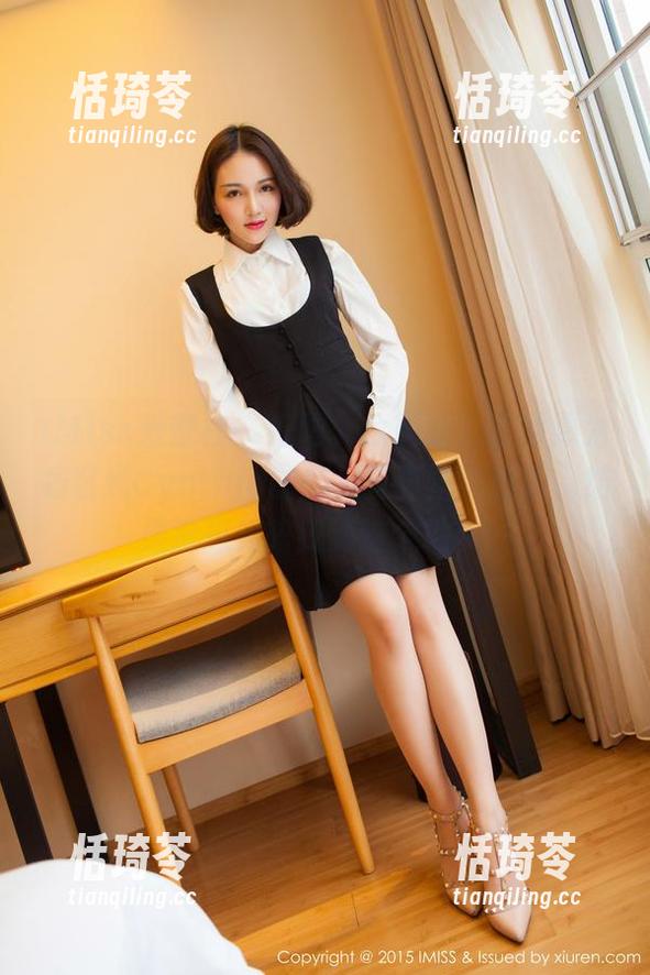 IMiss爱蜜社-杨紫嫣Cynthia IMiss爱蜜社 - 好吧,今天我心甘情愿为杨紫嫣Cynthia的美足写真壁纸出钱,结果没想到陪我到这个地步…