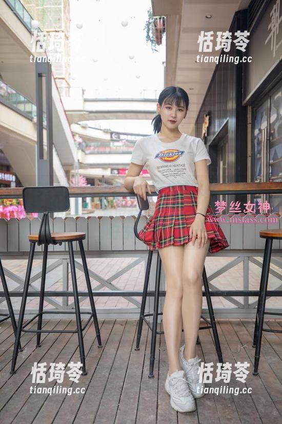 MSLASS梦丝女神 - 张雯雯的无敌超细腿作品合集：看得我心里痒痒，腿本是个好东西呀！