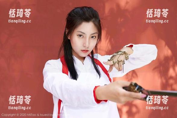 MiiTao蜜桃社-静香Mandy MiiTao蜜桃社 - 静香Mandy的图包:夏日的疯狂,无圣光的真实展现。