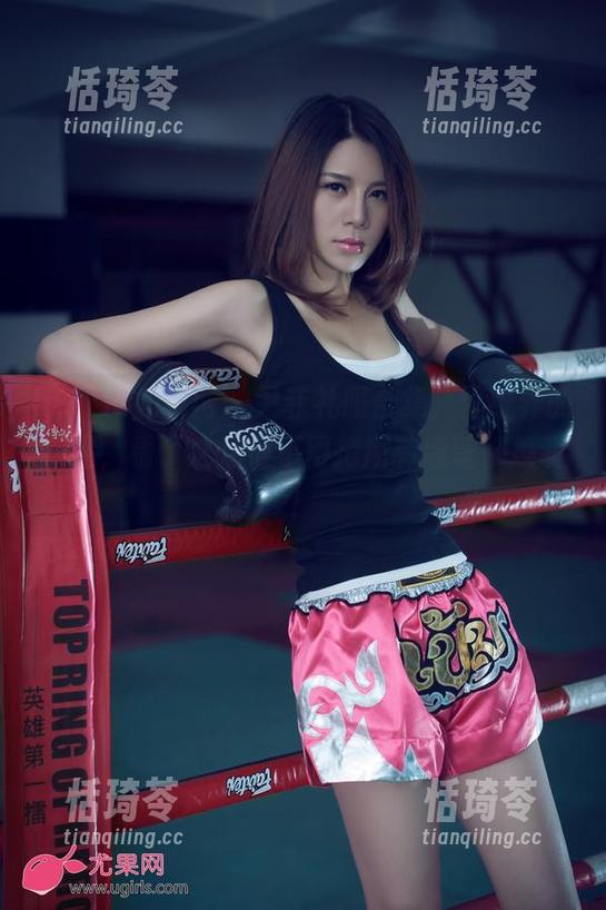 UGirls尤果网 - 尹菲礼服合集，壁纸界的新星，看了之后恨不得把所有墙壁都换装！
