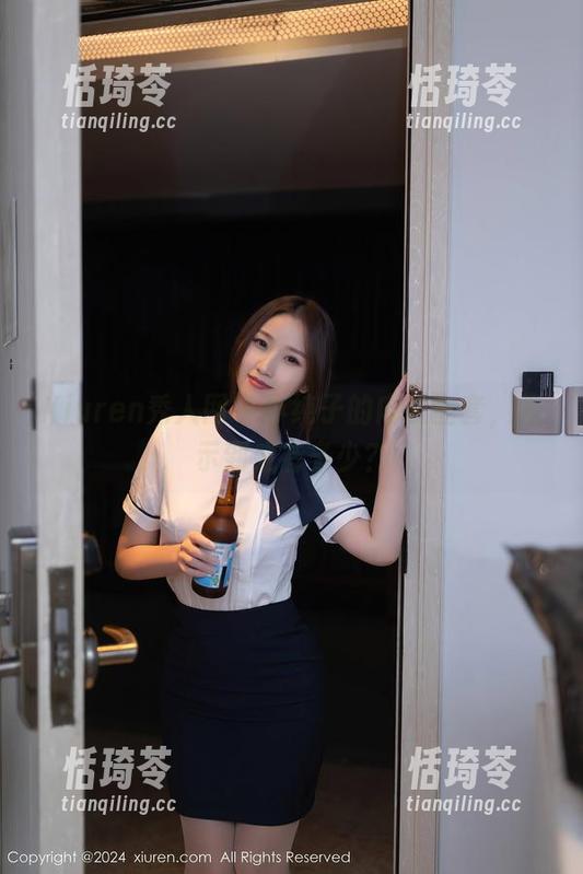 Xiuren秀人网 - 小纯子的内衣全套，暗示到底有多少？