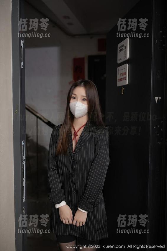 Xiuren秀人网-颖仪baby Xiuren秀人网 - 黑白配?不,是颖仪baby的独特视角,图库等你来分享!