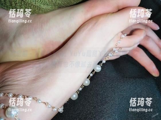 微密圈 - 定制新风尚：YuYu超甜丫的微信图包，朋友圈再也不像过去那样。