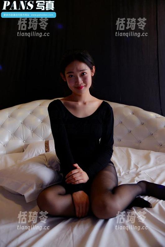 pans-小柔 pans - 这图集你一定要刷,小柔的黑丝写真让人忍俊不禁,别问我怎么知道的!