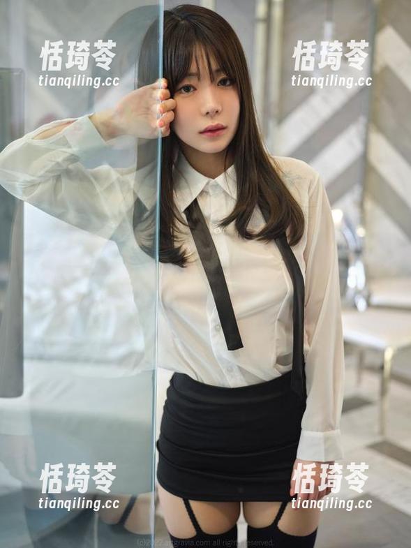 这回wuyo(우요)黑丝图集，分分钟拉住我的目光，谁能拒绝这样的诱惑？