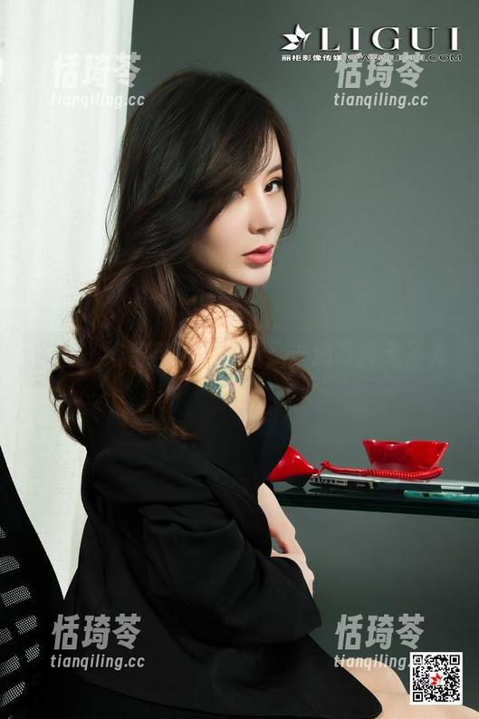 丽柜 - 拖着鞋子看潘潘，丰润写真无圣光