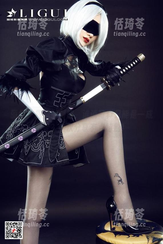 丽柜 - 露露的制服，谁说写真只能是一成不变？这次分享有点特别！