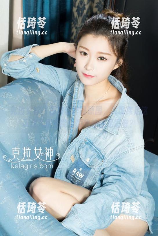 克拉女神 - 苏棠的作品原图，发现裸足这玩意儿居然能引发我的驻足思考？