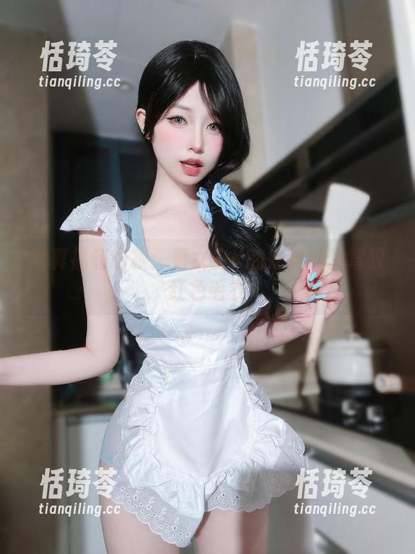 写真福利切换：看女主K的妹妹如何驾驭红色毛衣