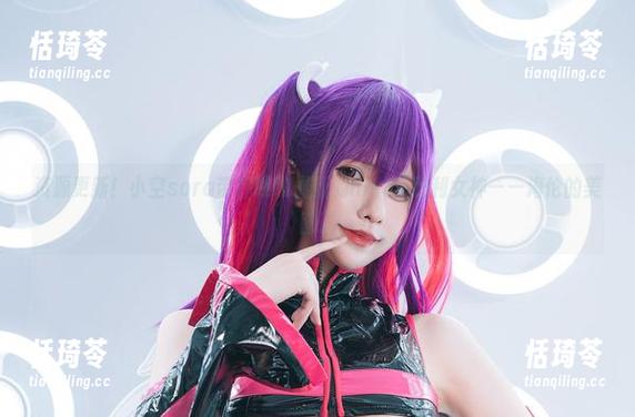 资源更新！小空sora带你瞧瞧最新的nikke胜利女神——海伦的美图。