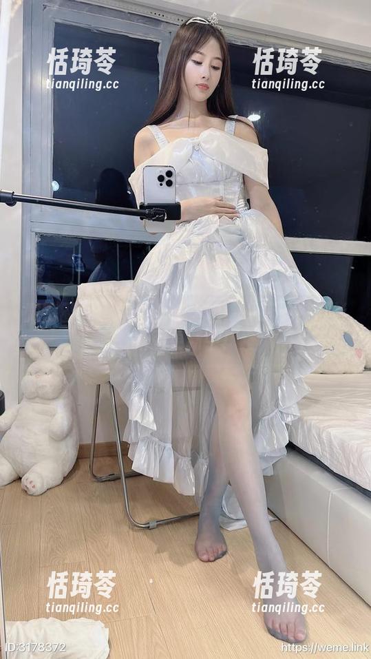 微密圈 - 继续跟上节奏吧！小萌子白衬衫新图更新中！