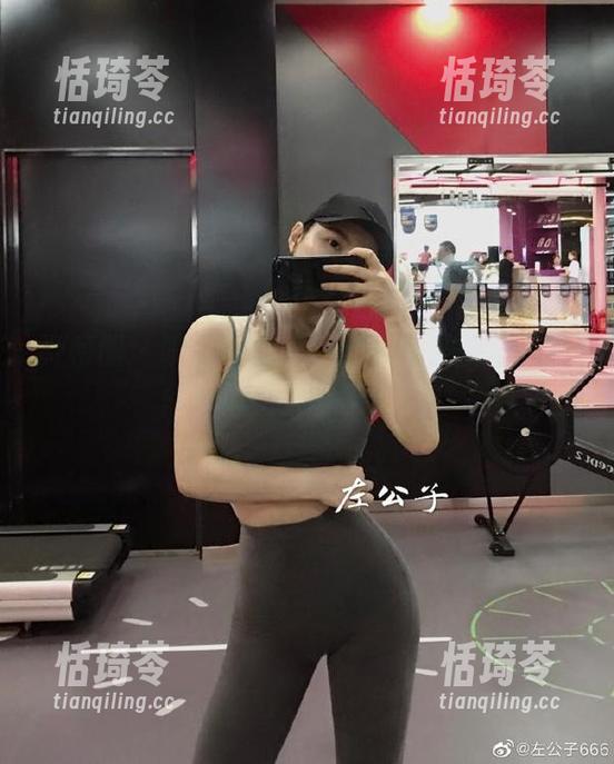 微密圈 - 噢，左公子666的私拍资源，王炸合体，太好玩了吧？