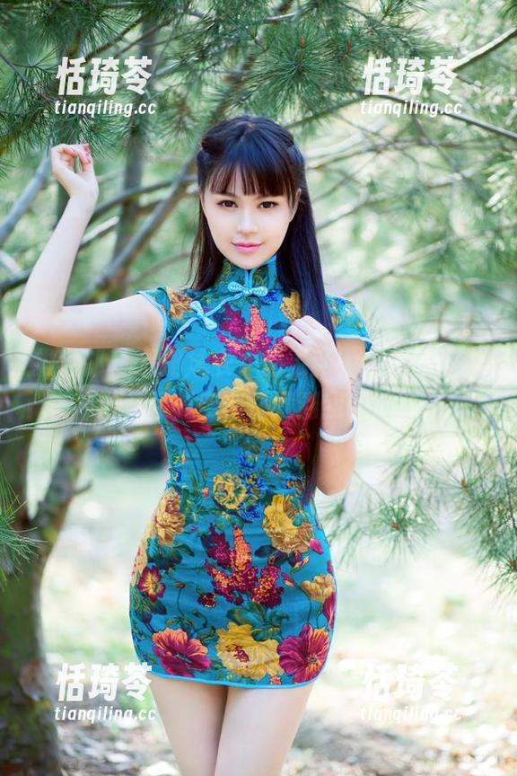 推女郎-易阳 推女郎 - 易阳泳衣作品更新,给我的视觉冲击直接刺激到快戳到我的心底。