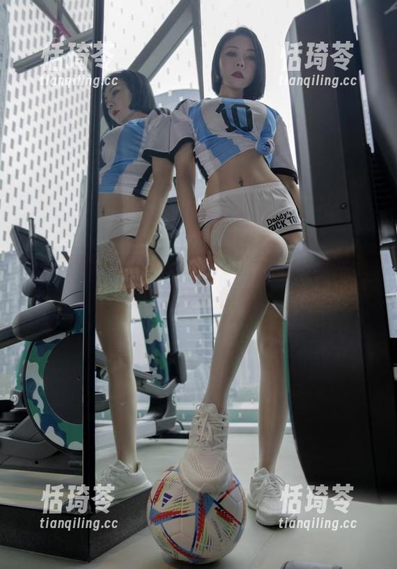 微密圈 - 果儿Victoria的蕾丝内内，合集里藏着小惊喜！