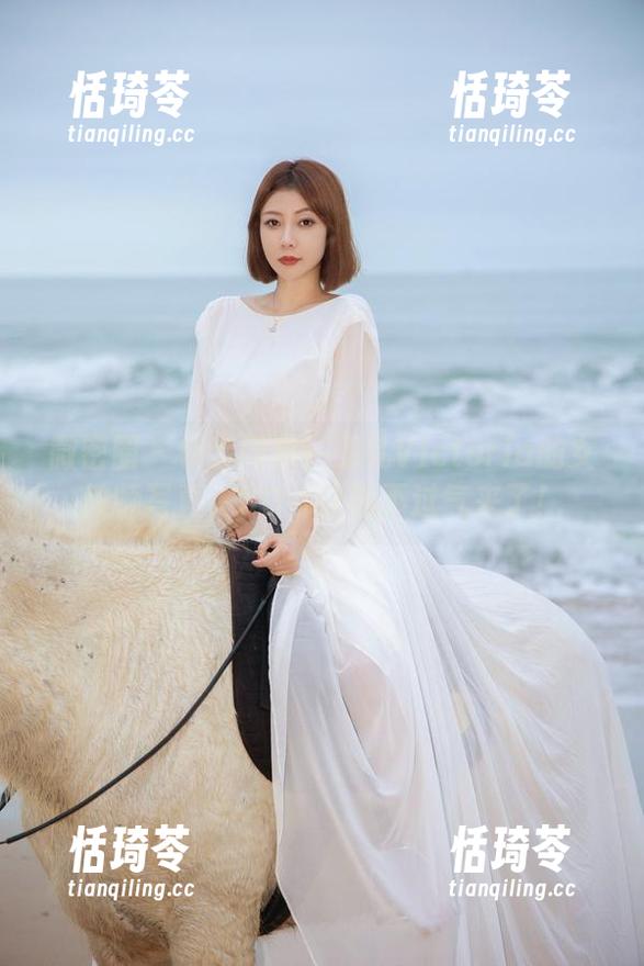 微密圈 - 初步印象：果儿Victoria的女教师写真，HD都快喘不过气来了！
