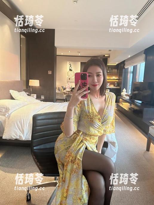 微密圈 - 敲黑板！果儿Victoria翘臀蜜腿的最新资源，让我忍不住想说点什么。