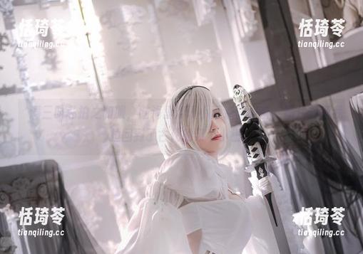 桜满三时私拍之和服，脑海里浮现小雨点的声音，图片却把我拉回到了古代的某个小镇。