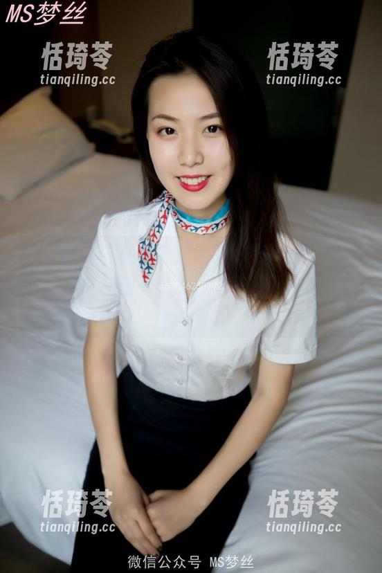 梦丝女神 - 哇，魏婷婷的私房作品就是个陷阱，丝袜搭配玉足，让我一下子跳进去了