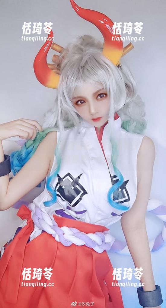 汐兔子 这一波汐兔子私房图集,听说蔷薇少女对翠星石“有那么一点意思”。