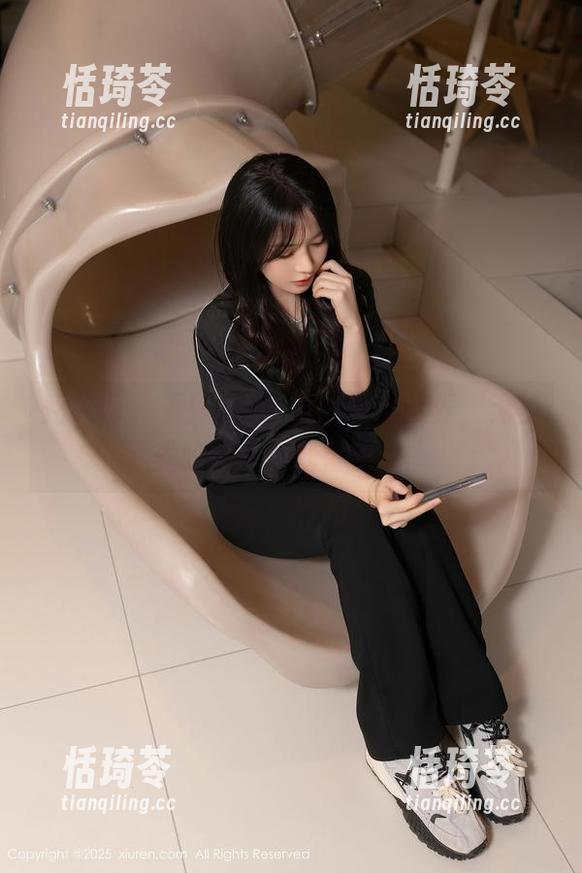 秀人网-希雅sia 秀人网 - 看!希雅sia的少女视界,无圣光的图片尝试很多哦。