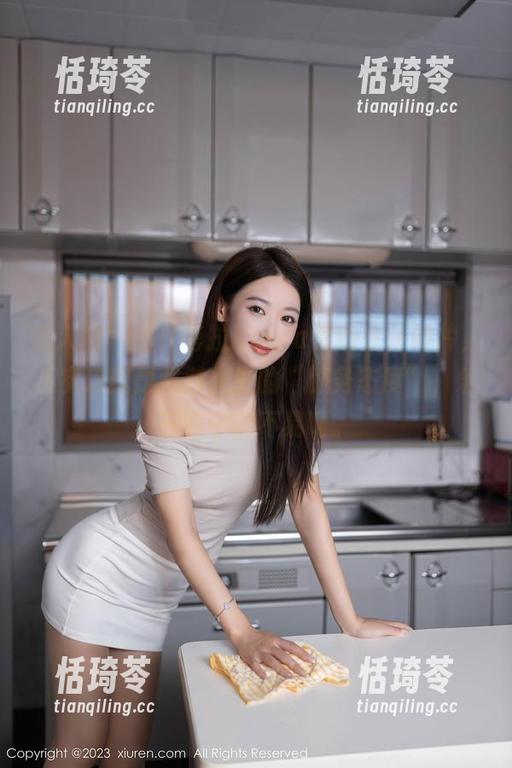 秀人网 - 看！考拉Koala最新女仆照片，其实这就是我对人生的“服务态度”，乐在其中的不易啊。