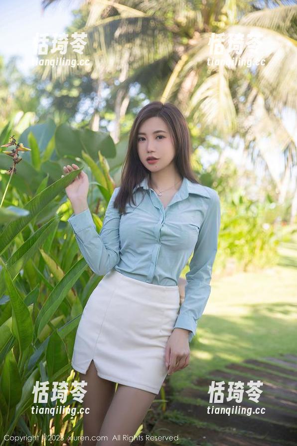 秀人网 - 软情的一声叹息：高清写真里再无圣诞的喧嚣