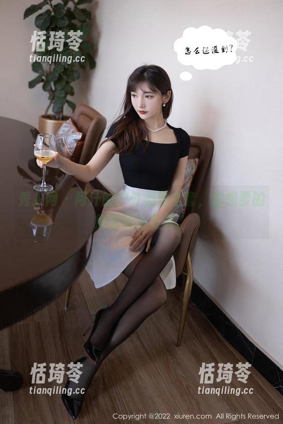 秀人网-阿汁 秀人网 - 阿汁的户外美照全套,你想要的原图尽在此处。
