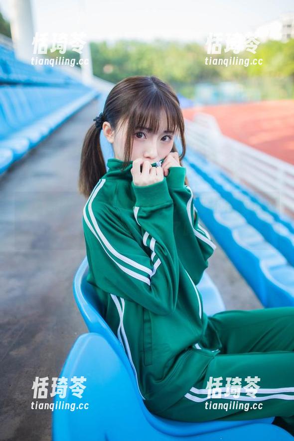 看这原图，绮太郎kitaro美足还有点小叛逆，是我想多了吗？