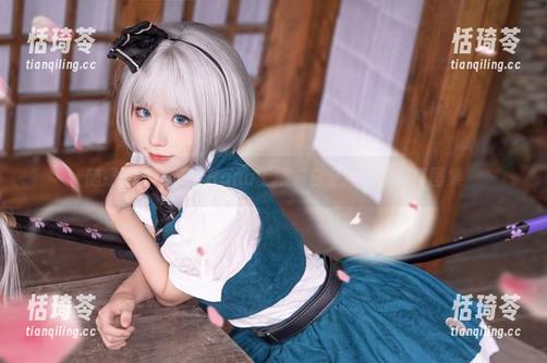 随意翻看：花柒Hana上演‘白金浴’的写真图集