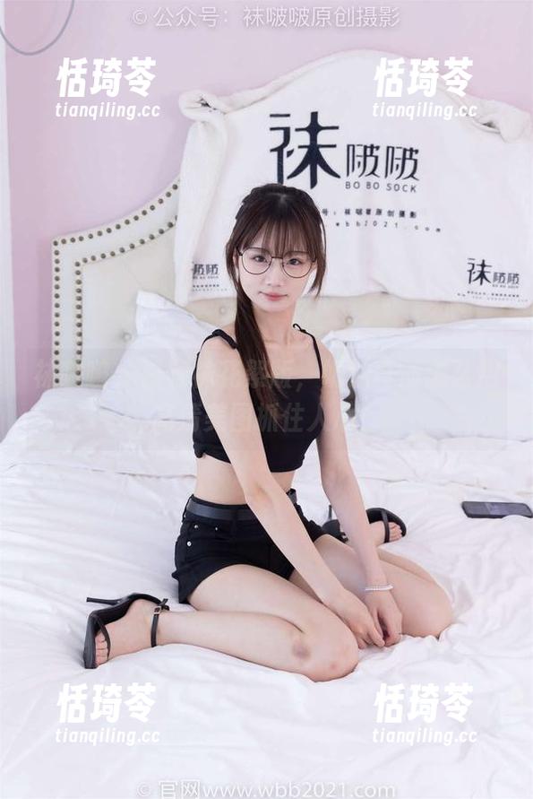 袜啵啵 - 白棉袜花絮版，奶油真懂怎么用高清美图抓住人心！