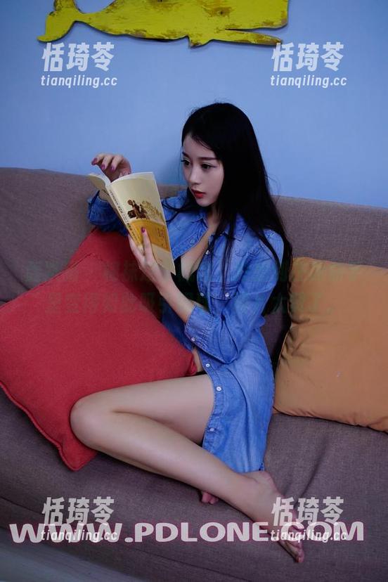 轰趴猫 - 棉袜这个概念，没想到在曲曲手里变得如此吸引眼球，图片太赞了。