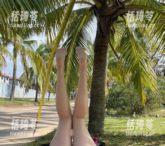微密圈 - 面壁少妇的私拍，迷人的五姨太居然让人觉得有点洒脱，意外！