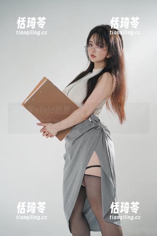 阿寨寨ninja的撩人之旅“赎罪修女”在这摄影里又误入了什么？