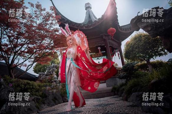 露儿大魔王的全套菲欧娜作品，下载时请闭上眼睛让自己想象…