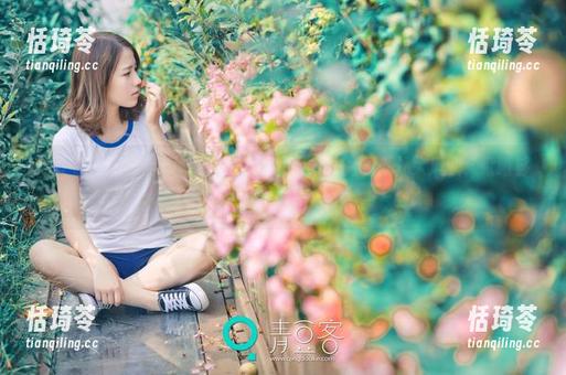 青豆客 - 施忆佳Kitty酱少女写真分享：青春就像大风吹，瞅瞅够了就走