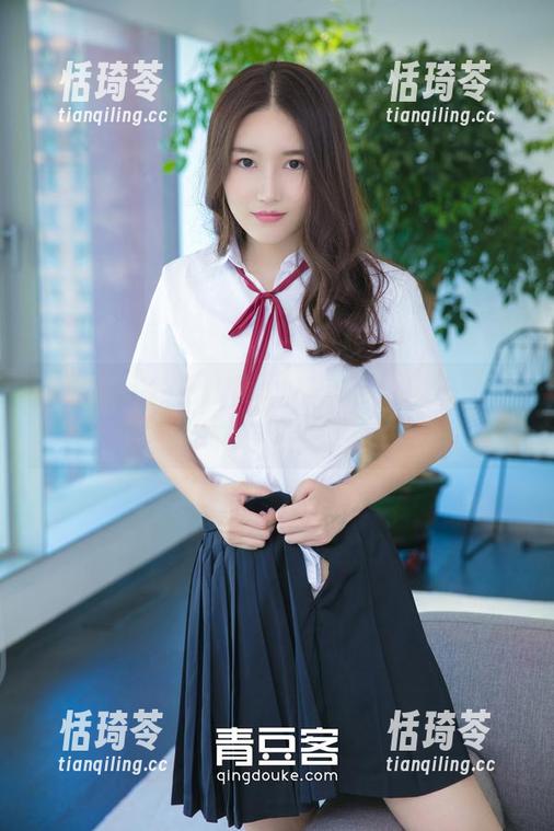 青豆客-莫晓茜sunny 青豆客 - 你见过如此励志的空姐吗?快来看莫晓茜sunny的写真吧!